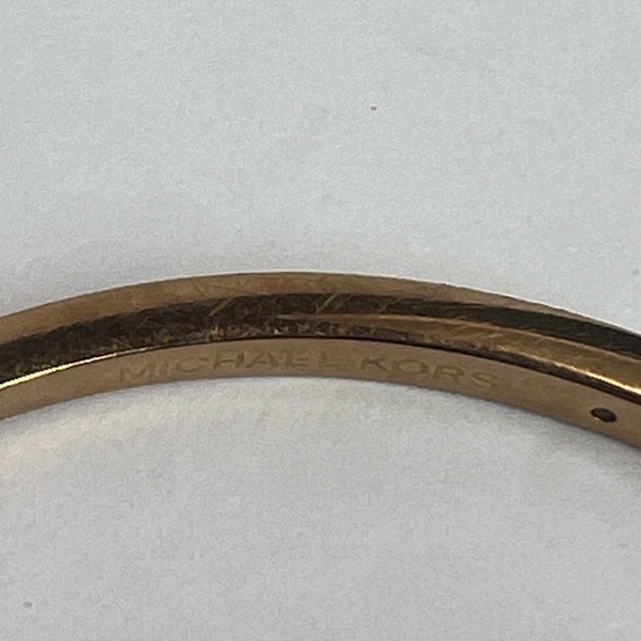 Michael Kors Gold Heart Charm Bangle Bracelet - Picture 5 of 8
